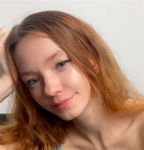 Avva Ballerina, a popular TikTok dancer, shares her excitement about her live streams on Twitter. See her latest videos and interact with her fans in the comments.